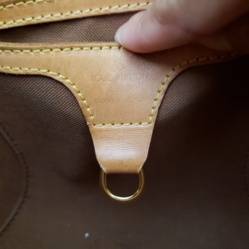 Louis Vuitton Monogram Ellipse PM - Picture 6 of 9
